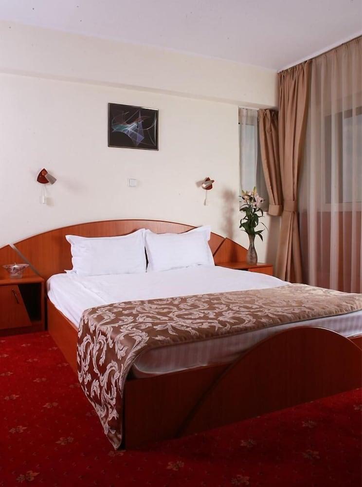 Hotel Moldova Iasi Exterior foto