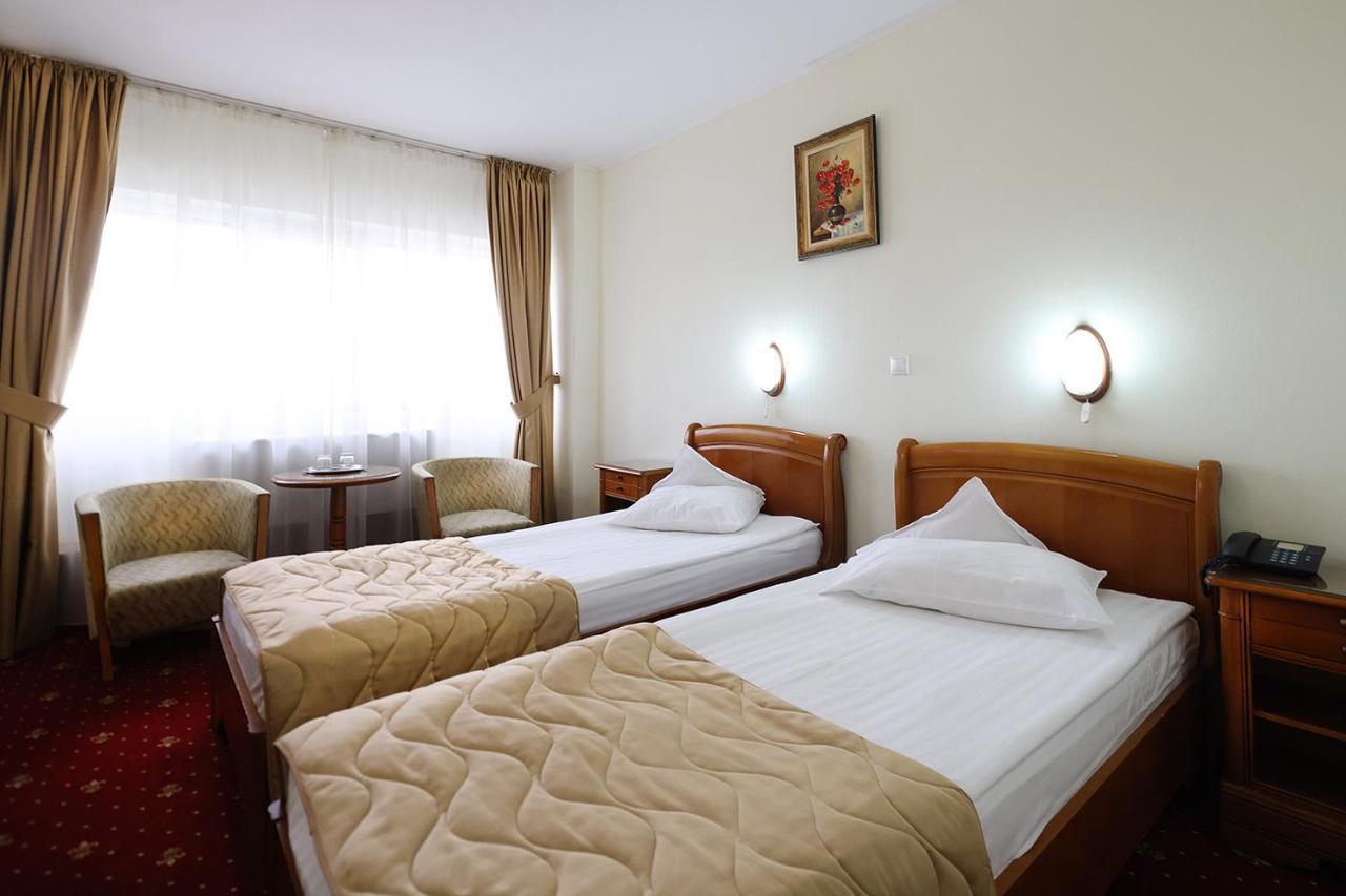 Hotel Moldova Iasi Exterior foto